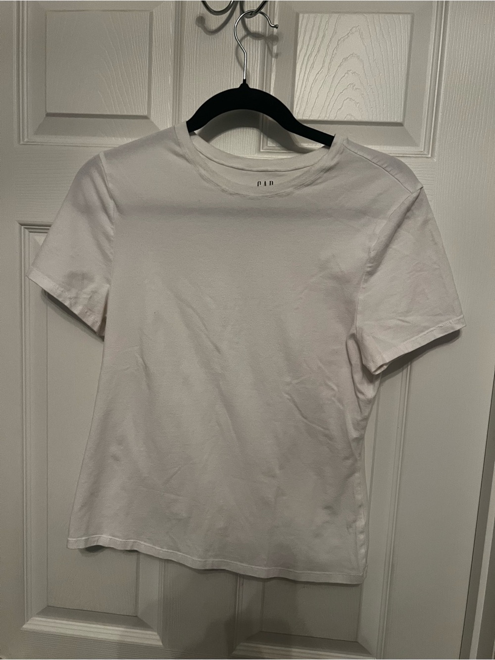 GAP White Short Sleeve Crew Tee